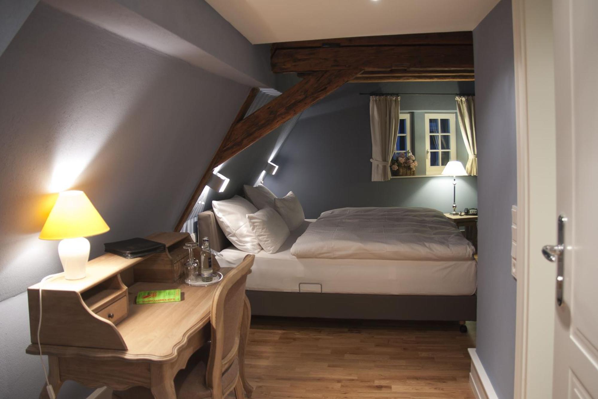 Weinhotel Eltvinum エルトフィレ エクステリア 写真